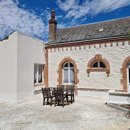 Saint-Ay Sur La Route Des Chateaux Eksteriør billede